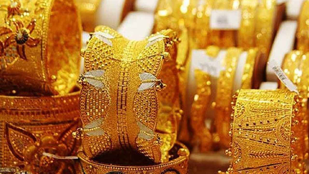 স্বর্ণের দাম বেড়ে ভরি ২ লাখ ১৭ হাজার ছাড়াল