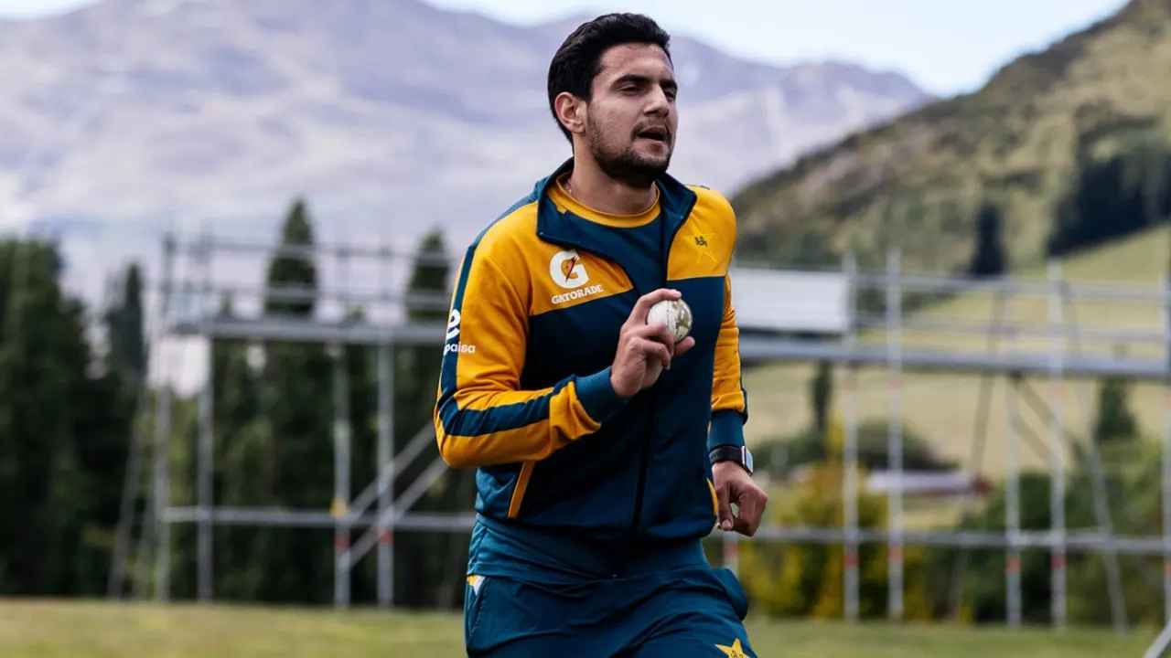 নিষেধাজ্ঞা থেকে মুক্ত পাকিস্তানি ক্রিকেটার, খেলতে পারবেন বিপিএলে