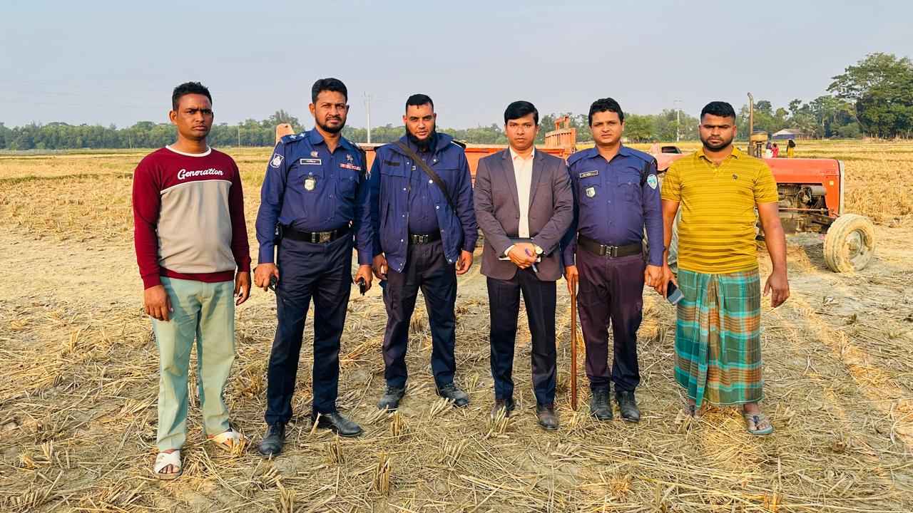 ফেনীতে ফসলি জমির মাটি কাটায় ২ জনকে লাখ টাকা অর্থদণ্ড