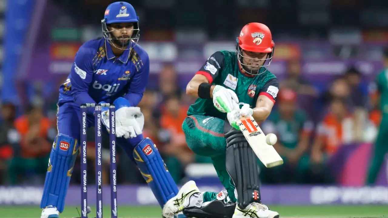 সুযোগ পেয়েও স্টাম্পিং করলেন না পুরান, ব্যাটারকে যে কারণে তুলে নিল দল