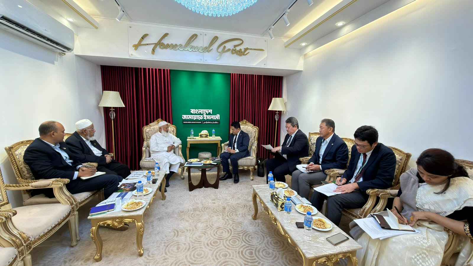 জামায়াত আমিরের সঙ্গে জাপান ব্যবসায়ী প্রতিনিধি দলের বৈঠক