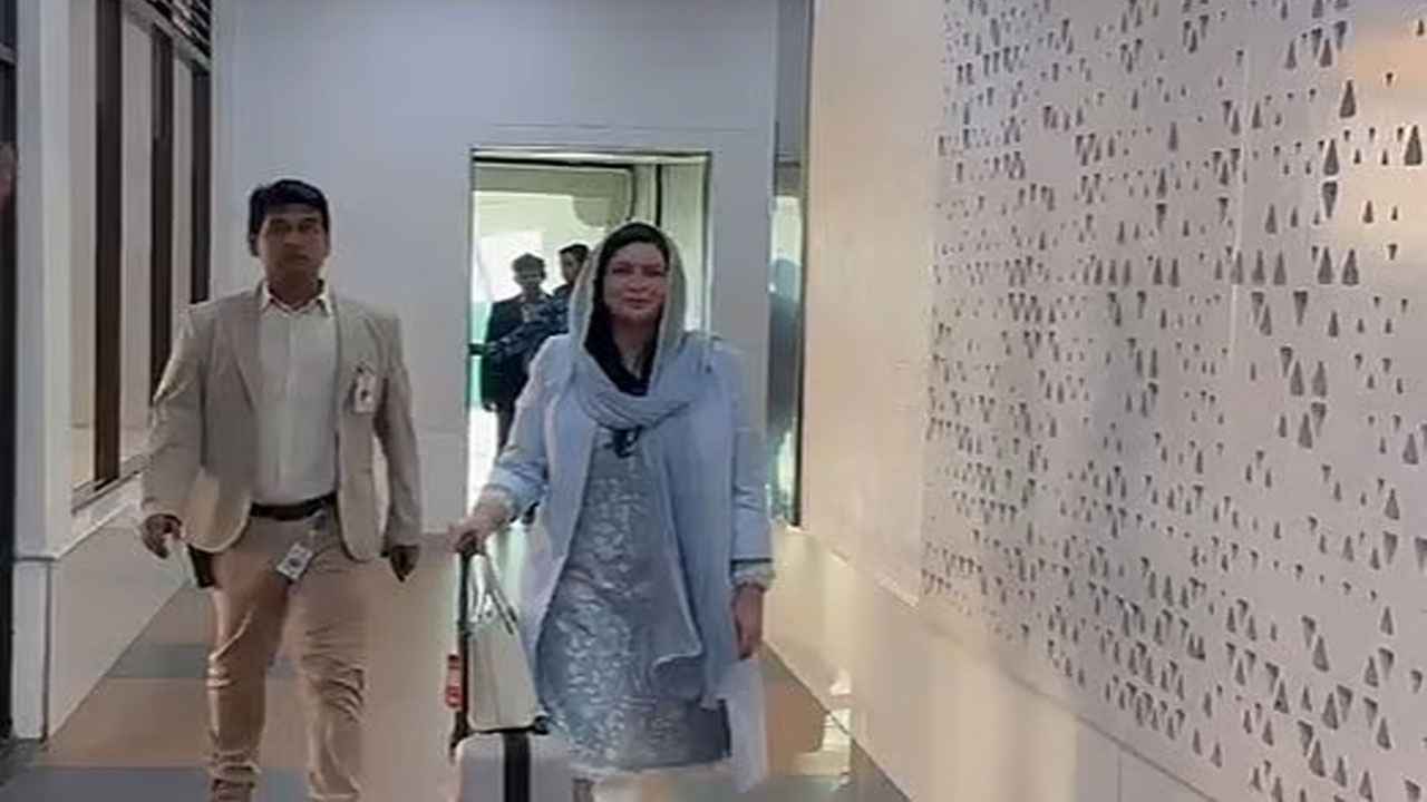 ঢাকায় পৌঁছেছেন জুবাইদা রহমান