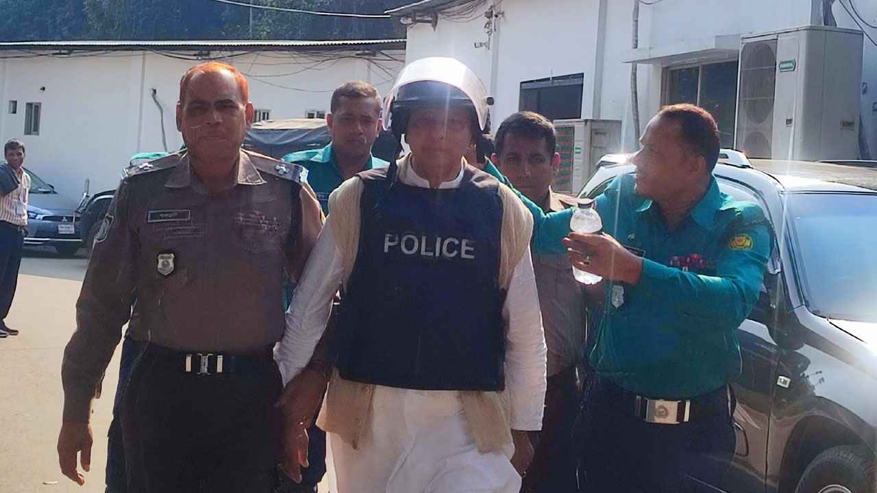 ট্রাইব্যুনালে নিজের বিচার সরাসরি সম্প্রচারের আবেদন ইনুর