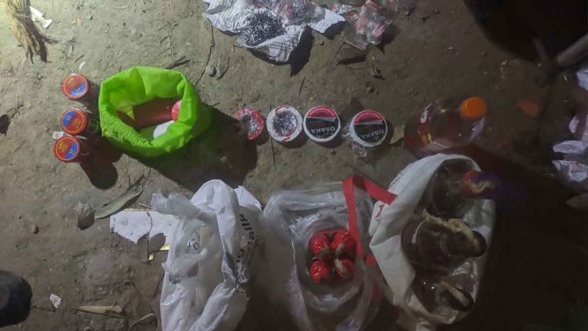 রাজধানীতে বিপুল পেট্রোল-ককটেল ও গান পাউডার উদ্ধার