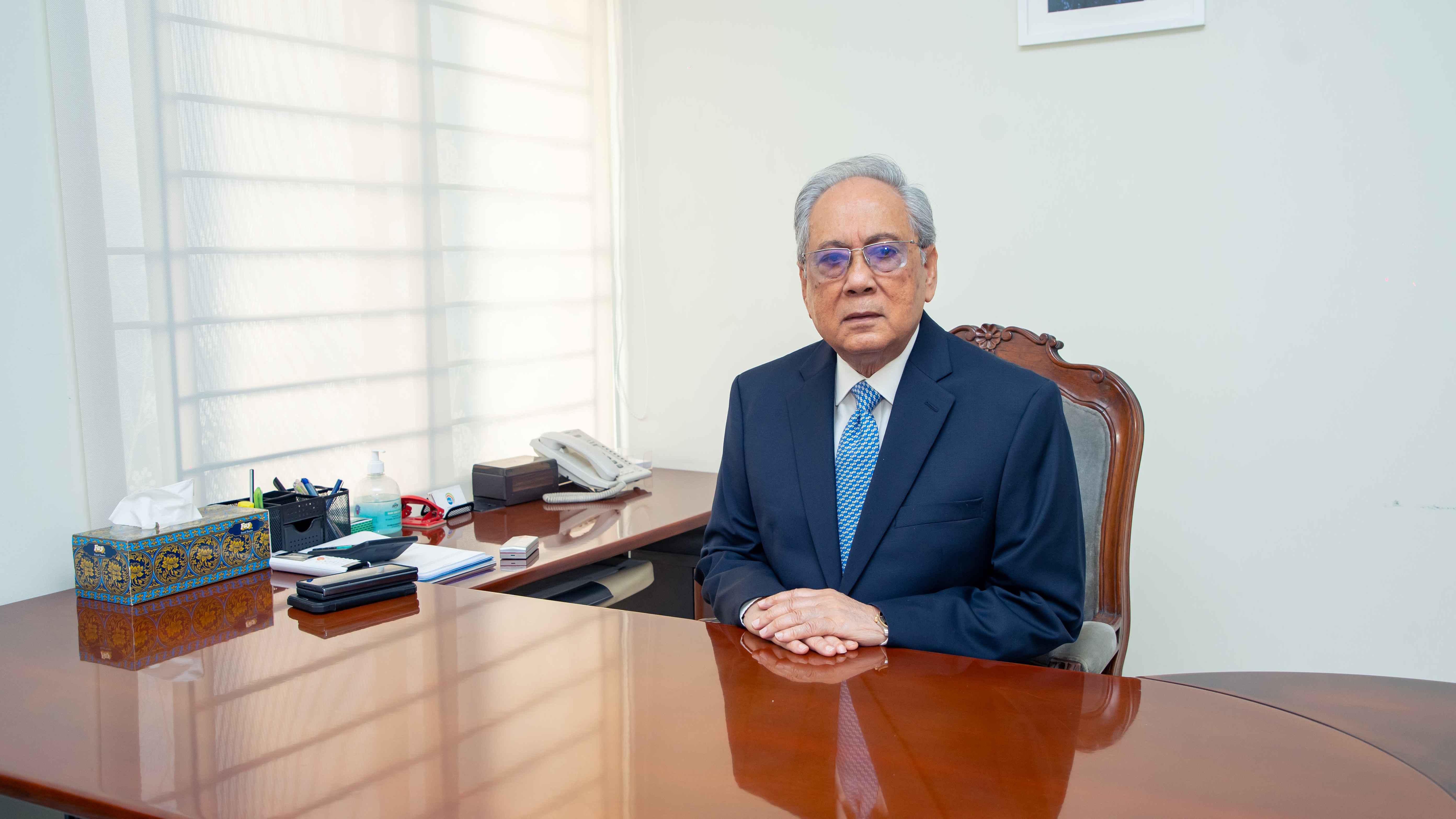 চট্টগ্রাম-৫: ভোটের মাঠে আনিসুল, গ্রেফতারের দাবি জুলাইযোদ্ধাদের