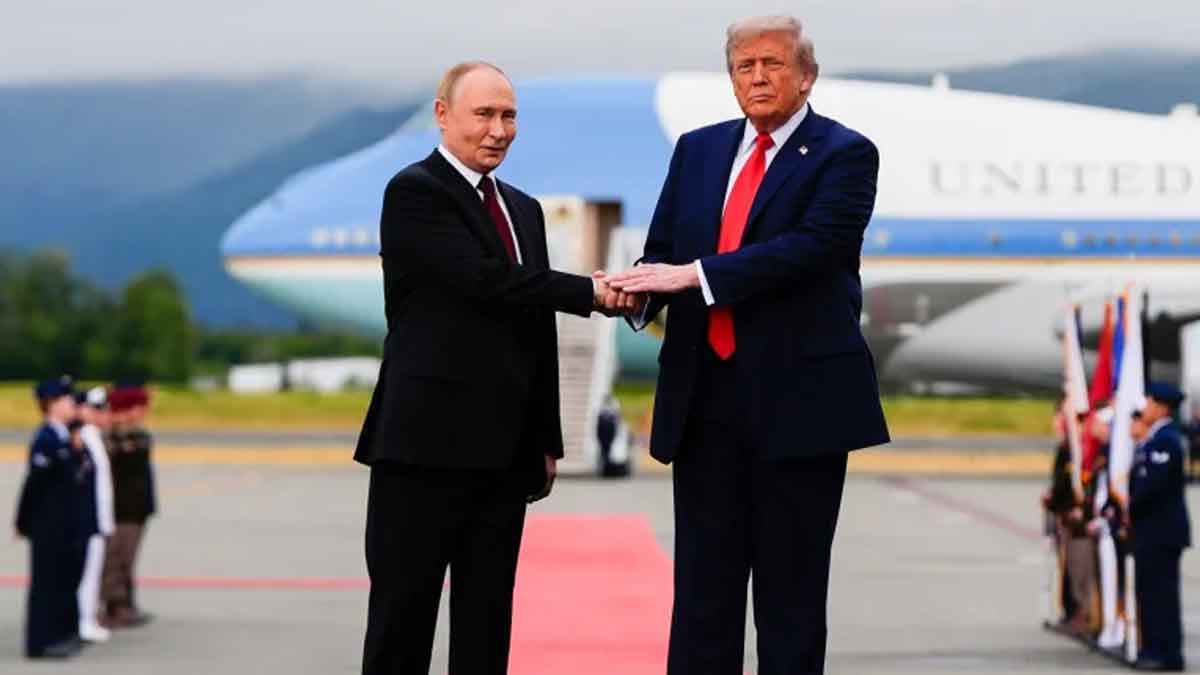 যুক্তরাষ্ট্রের নতুন নিরাপত্তা কৌশলে উচ্ছ্বসিত রাশিয়া, উদ্বেগে ইউরোপ