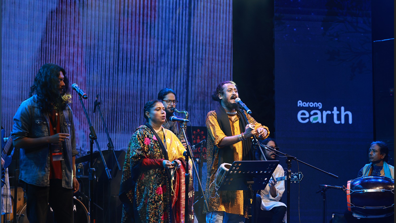 উইন্টার ওয়ান্ডারল্যান্ড ২০২৫: আড়ংয়ে কারুশিল্পের উৎসব চলছে