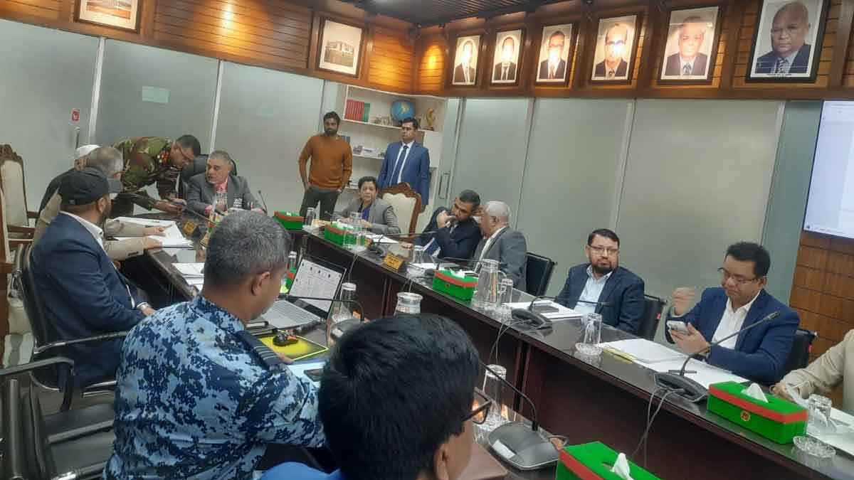 তফসিল ও শেষ সময়ের প্রস্তুতি নিয়ে বৈঠকে কমিশন