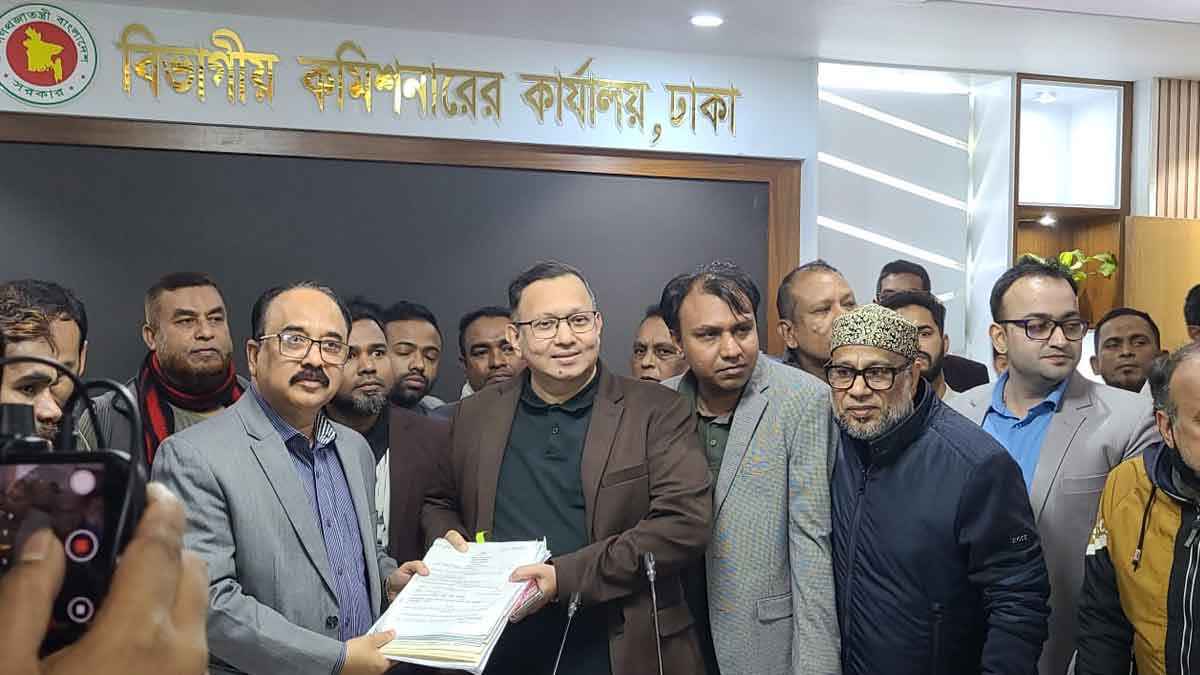 তুলির আসনে মনোনয়ন জমা দিলেন খালেকপুত্র সাজু