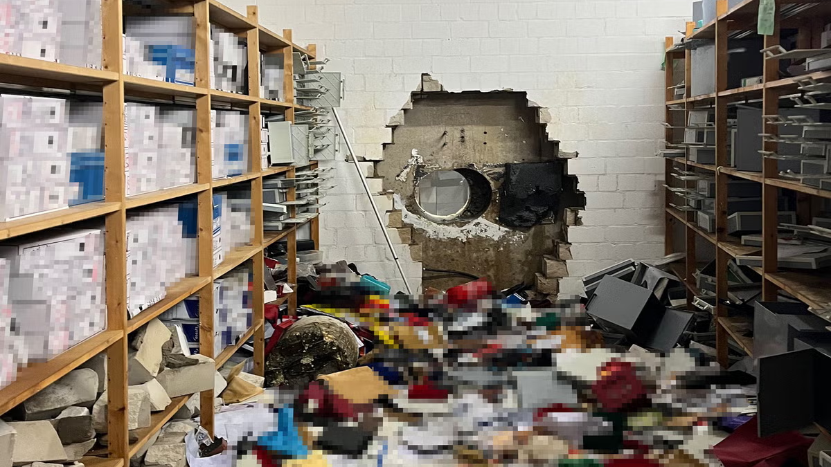 জার্মানিতে দুর্ধর্ষ ব্যাংক ডাকাতি, ৩০ মিলিয়ন ইউরো লুট