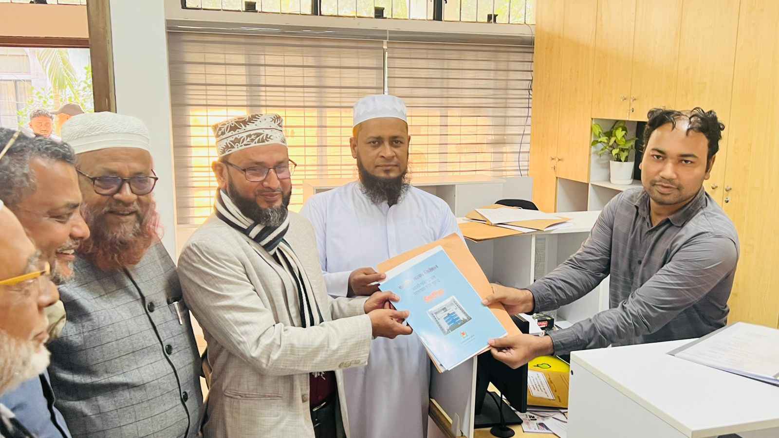 ফেনী-৩ আসনে মনোনয়ন নিলেন শিবির নেতা ডা. ফখরুদ্দিন মানিক