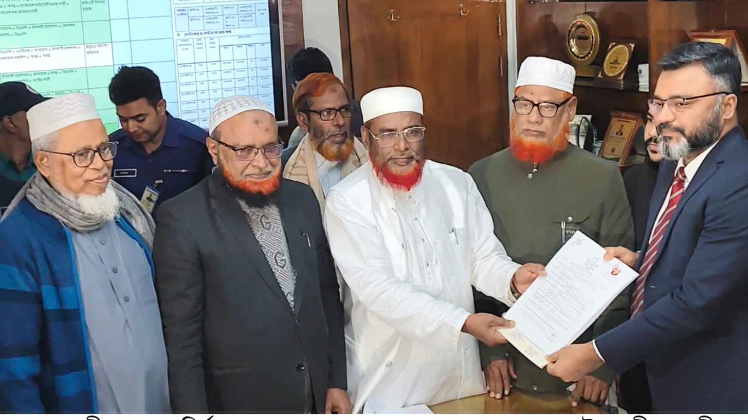 দেশবাসী পরিবর্তন চায়, আমরা সেই পরিবর্তন আনব: মনোনয়ন জমা শেষে পরোয়ার