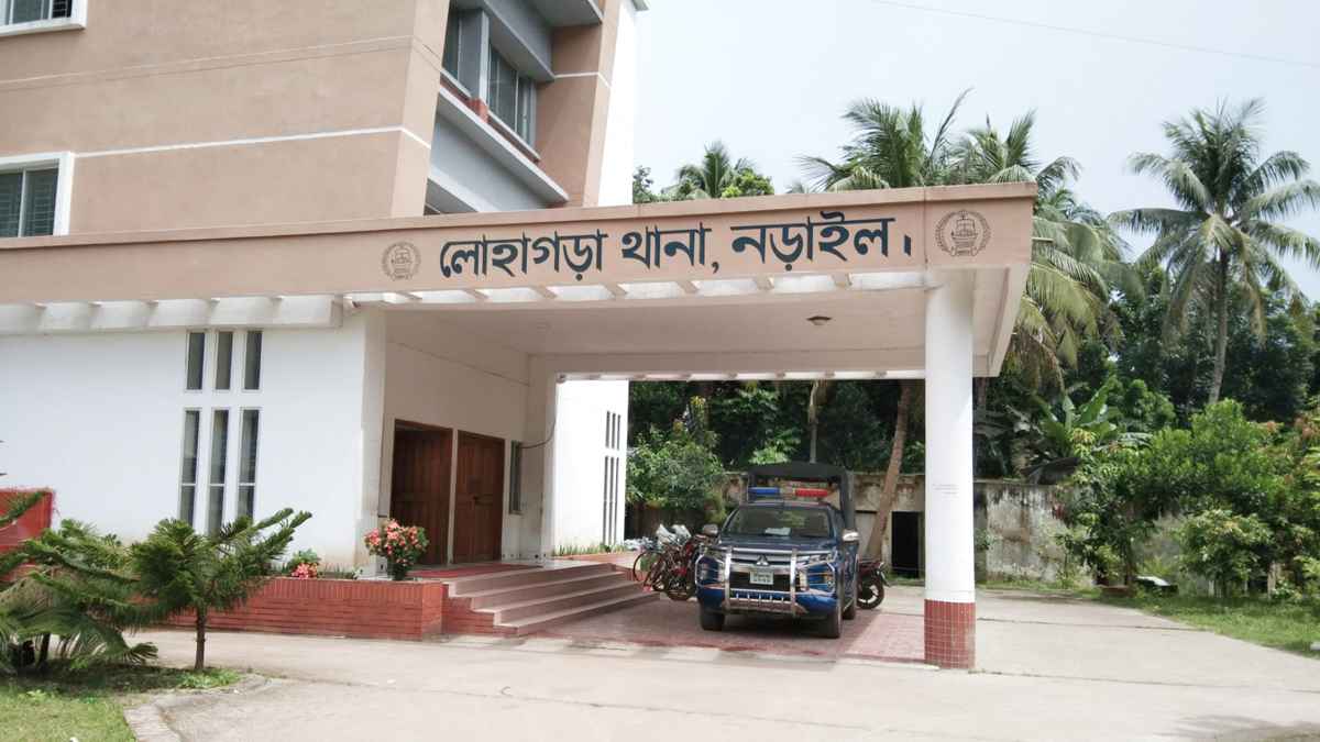 নিজের অপকর্ম ঢাকতে মিথ্যা মামলা দিয়ে হয়রানির অভিযোগ