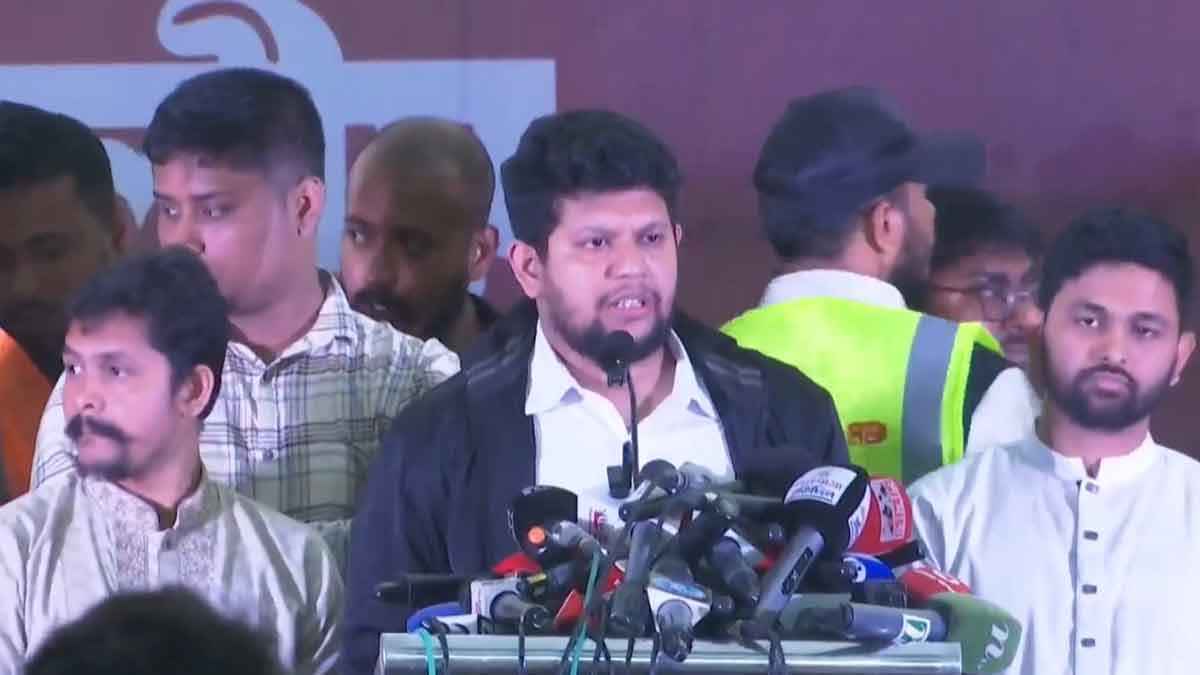 মুজিববাদকে উপড়ে ফেলতে হবে: মাহফুজ আলম