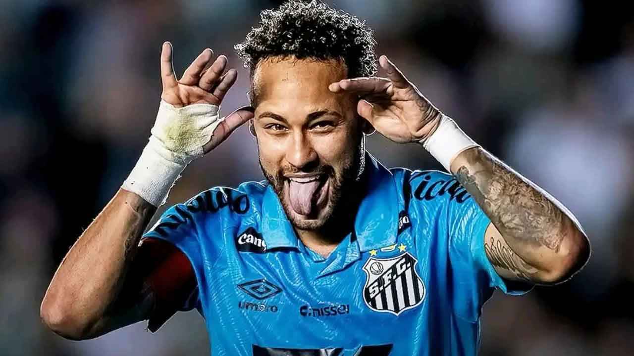 ইনজুরি নিয়েও নেইমারের হ্যাটট্রিক, ‘মুক্তির’ আরও কাছে সান্তোস