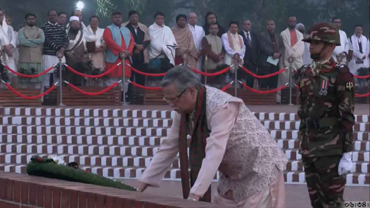 বিজয় দিবসে জাতির শ্রেষ্ঠ সন্তানদের প্রতি রাষ্ট্রপতির শ্রদ্ধা নিবেদন