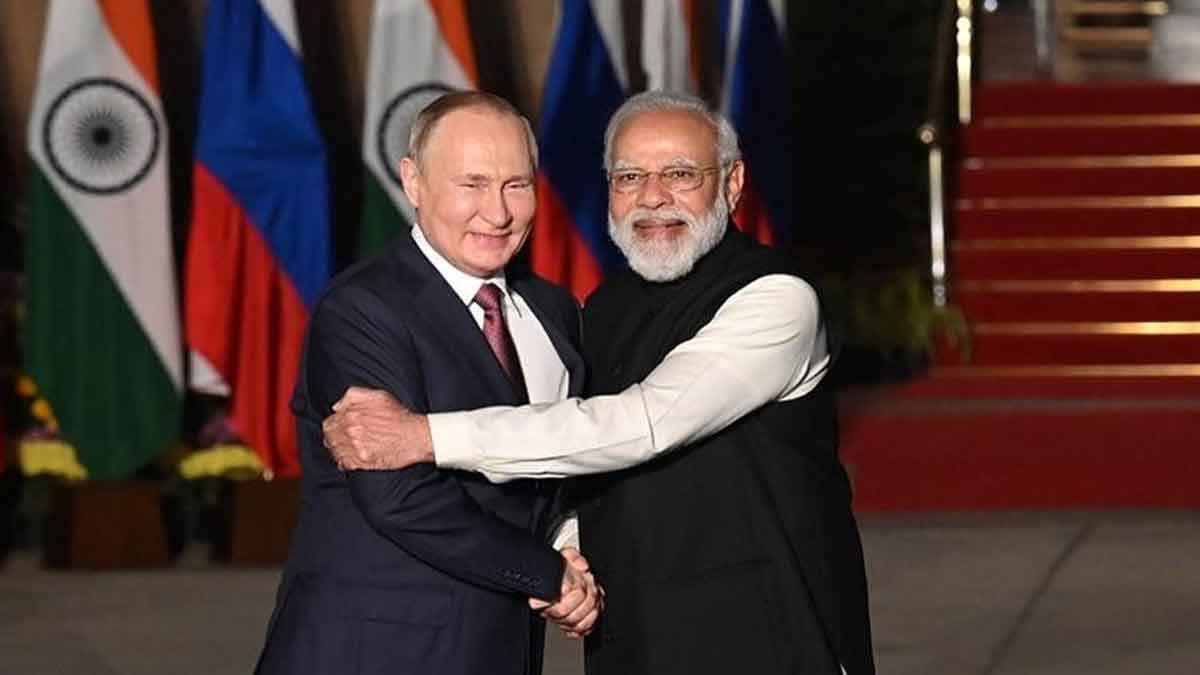 যুক্তরাষ্ট্র রাশিয়ার তেল কিনতে পারলে ভারত পারবে না কেন: পুতিন