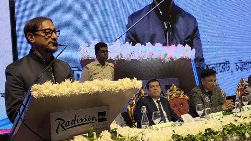 চট্টগ্রাম বন্দরে চাঁদাবাজি নিয়ে নৌ উপদেষ্টার মন্তব্যে চটেছেন মেয়র