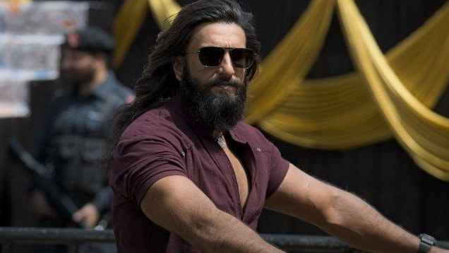 অপ্রতিরোধ্য ‘ধুরন্ধর’, চতুর্থ দিনে আয় কত? 