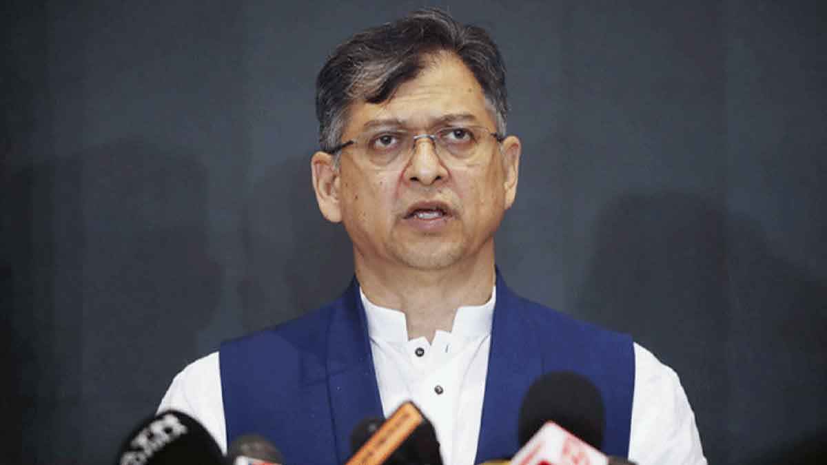 তারেক রহমান ‘শিগগিরই’ দেশে আসছেন: সালাহউদ্দিন