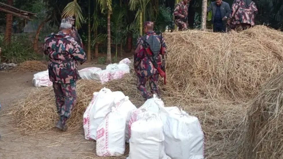 শ্রীবরদীতে খড়ের গাদায় মিললো সাড়ে ৬ হাজার পিস ভারতীয় সাবান