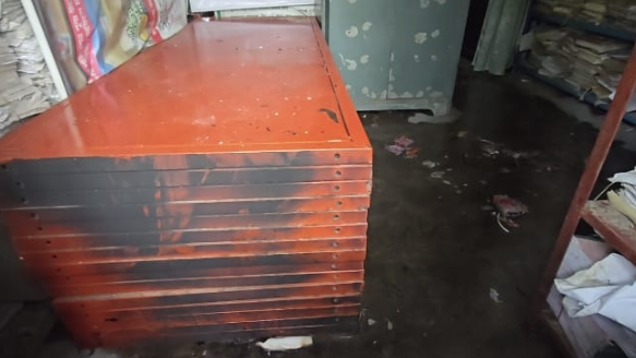 কুষ্টিয়া নির্বাচন অফিসে দুর্বৃত্তদের আগুন