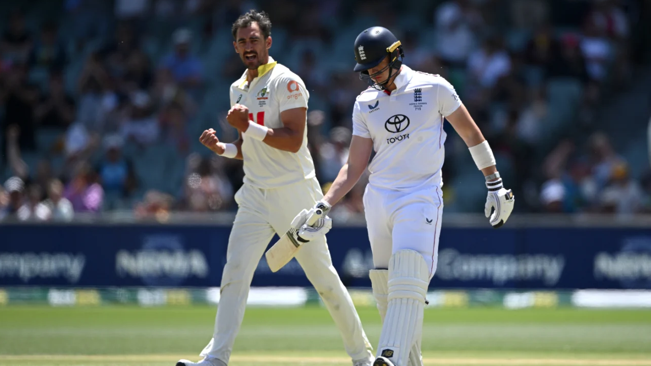 ইংল্যান্ডকে উড়িয়ে ১১ দিনেই অ্যাশেজ জিতল অস্ট্রেলিয়া