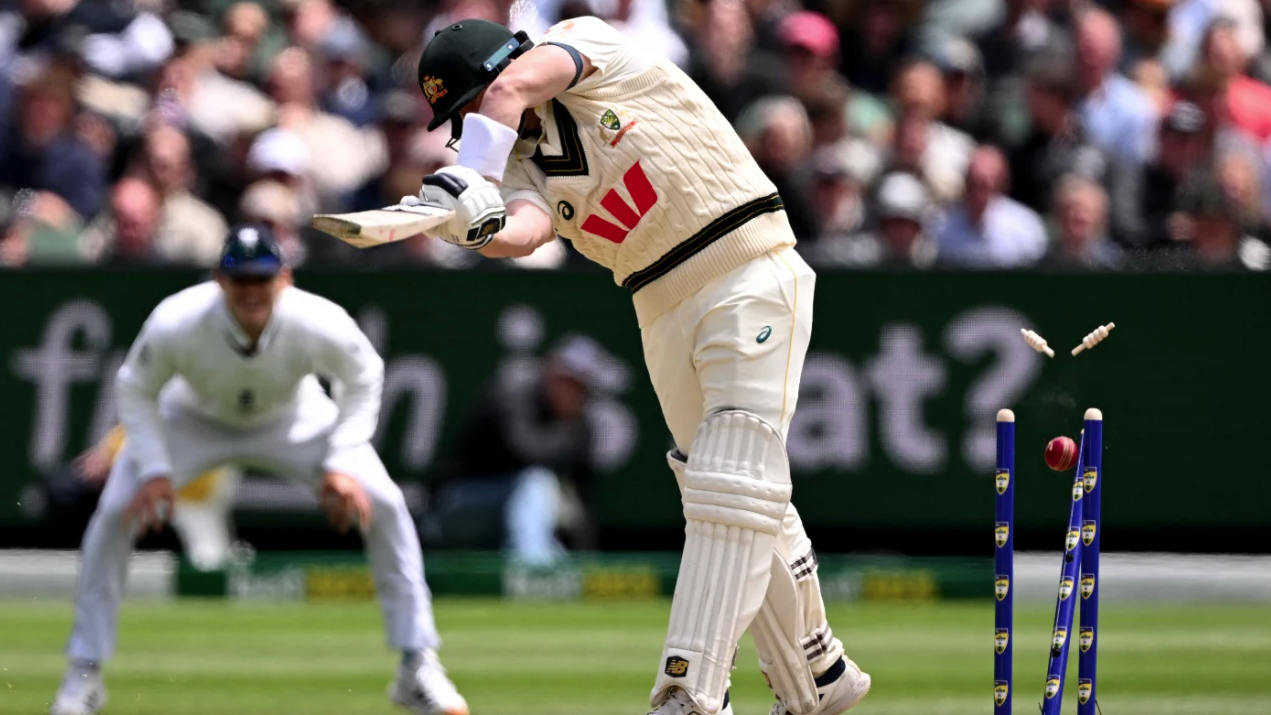 মেলবোর্নে ১৫২ রানে অলআউট অস্ট্রেলিয়া