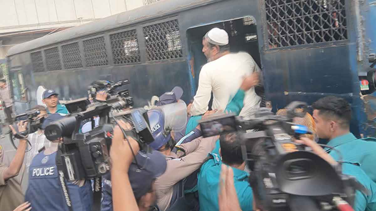 সচিবালয় ভাতার দাবিতে বিক্ষোভ, আটক ৪