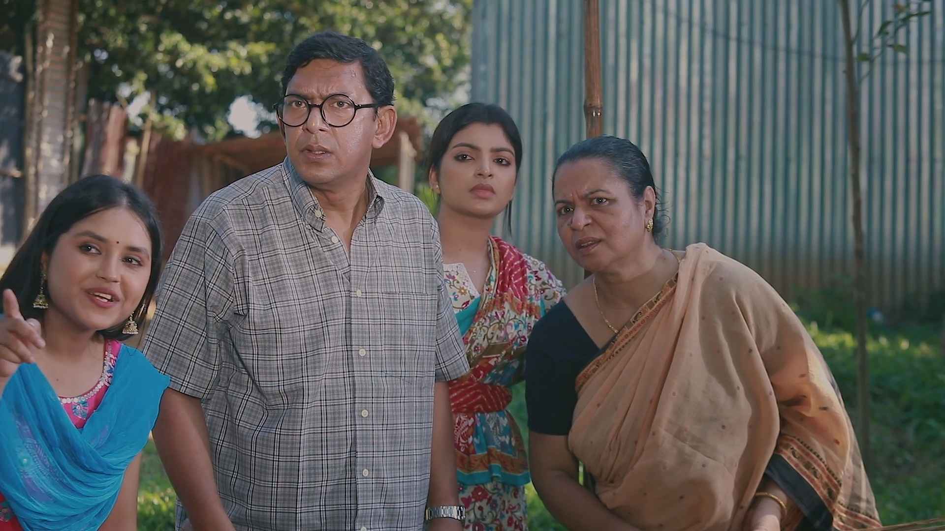 বিশ্বাস বনাম সরদার: এক পরিবারের ক্ষতির কারণ অন্য পরিবারকে আনন্দ দেয় 