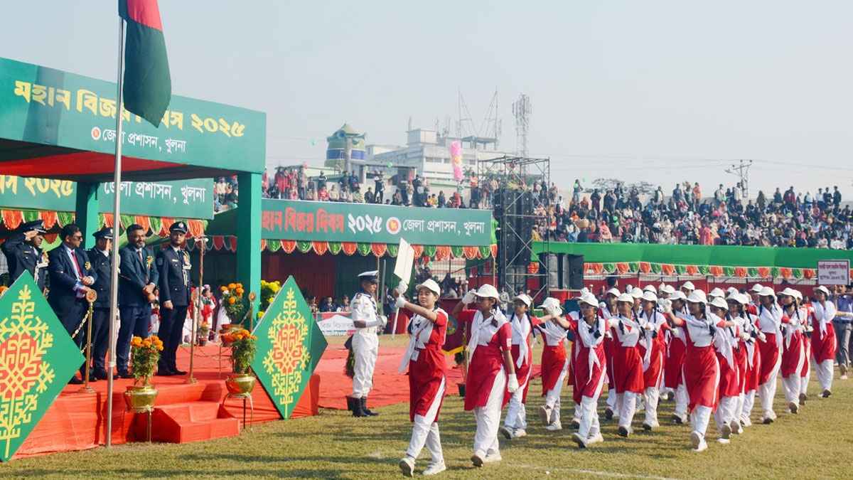 খুলনায় যথাযোগ্য মর্যাদায় মহান বিজয় দিবস উদযাপিত