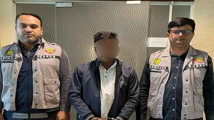 ২ হাজার পিস ইয়াবাসহ এক মাদক কারবারি গ্রেফতার