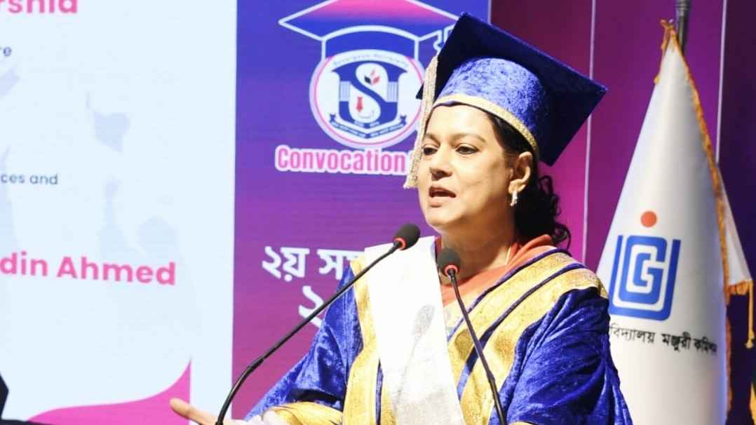 ডিগ্রি শুধু চাকরির জন্য নয়, দেশের জন্য অঙ্গীকার: রিজওয়ানা হাসান