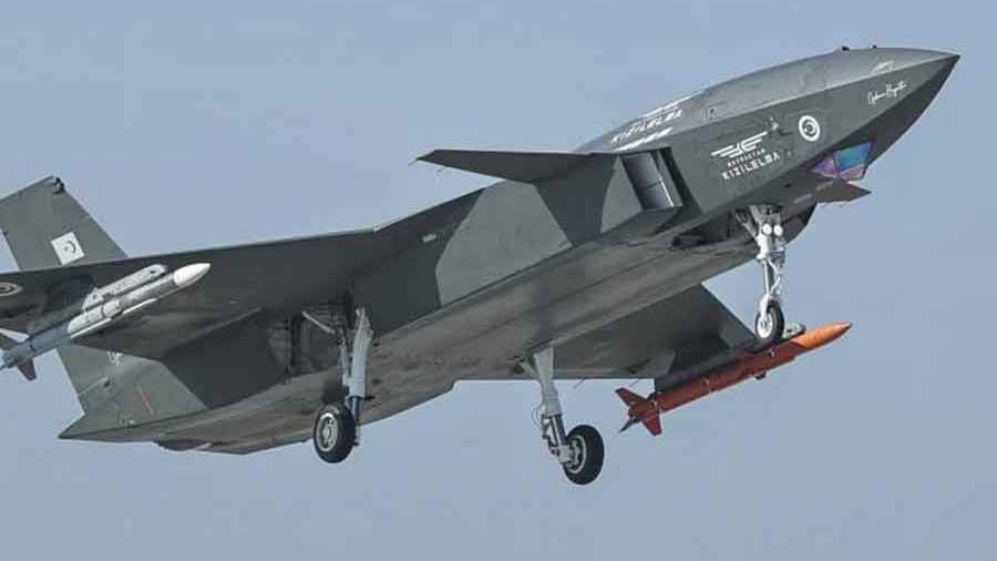 তুর্কি ড্রোন থেকে ছোড়া ক্ষেপণাস্ত্রে ধ্বংস হল ফাইটার জেট! 