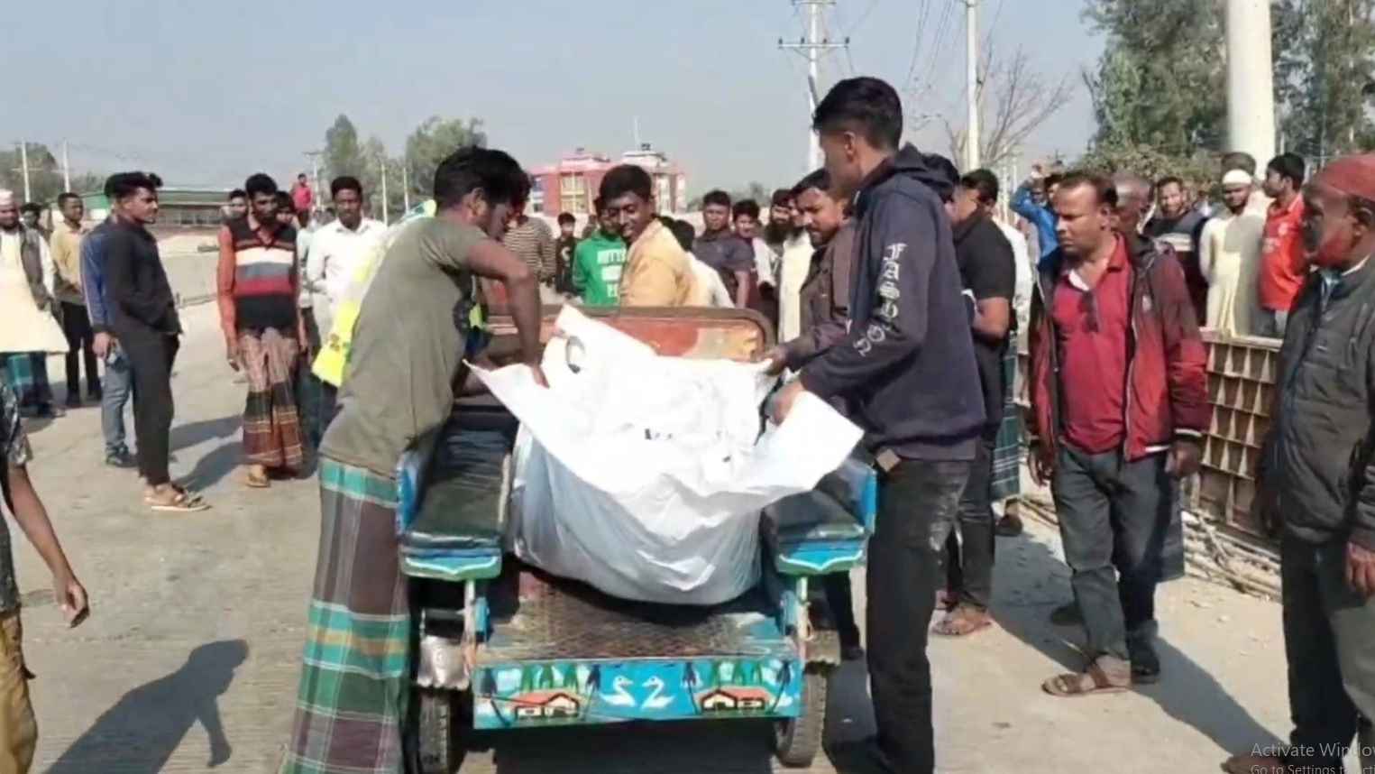 সিরাজগঞ্জে সড়ক দুর্ঘটনায় মোটরসাইকেল আরোহী নিহত