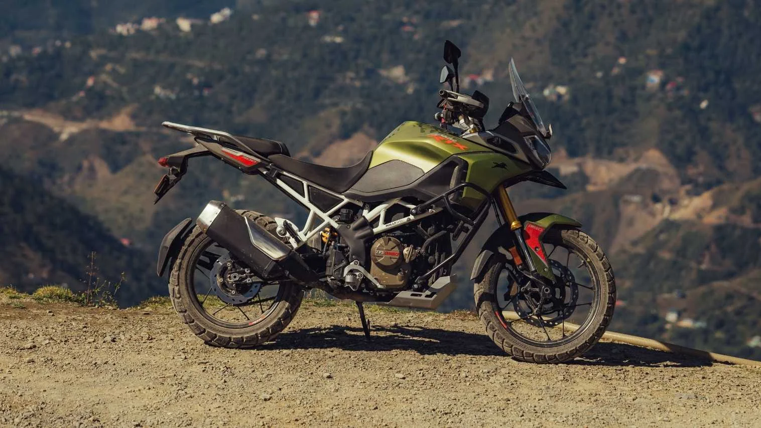 টিভিএস অ্যাপাচি মোটরসাইকেল এলো ৩০০ সিসির ইঞ্জিনে