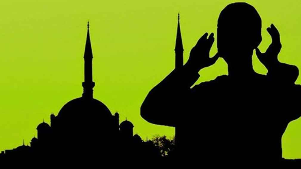 ওয়াক্তের আগে আজান দিলে মুয়াজ্জিনের করণীয়