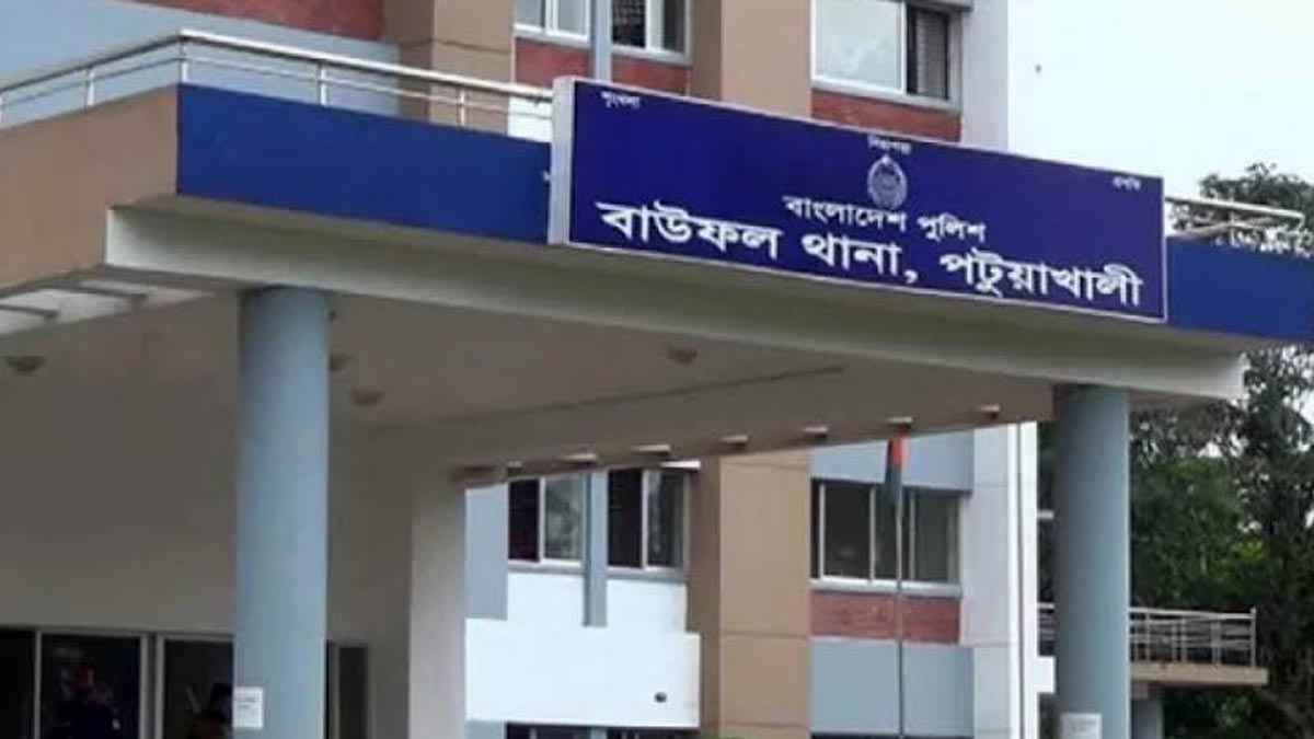 বাউফলে শ্রমিকের ঝুলন্ত মরদেহ উদ্ধার