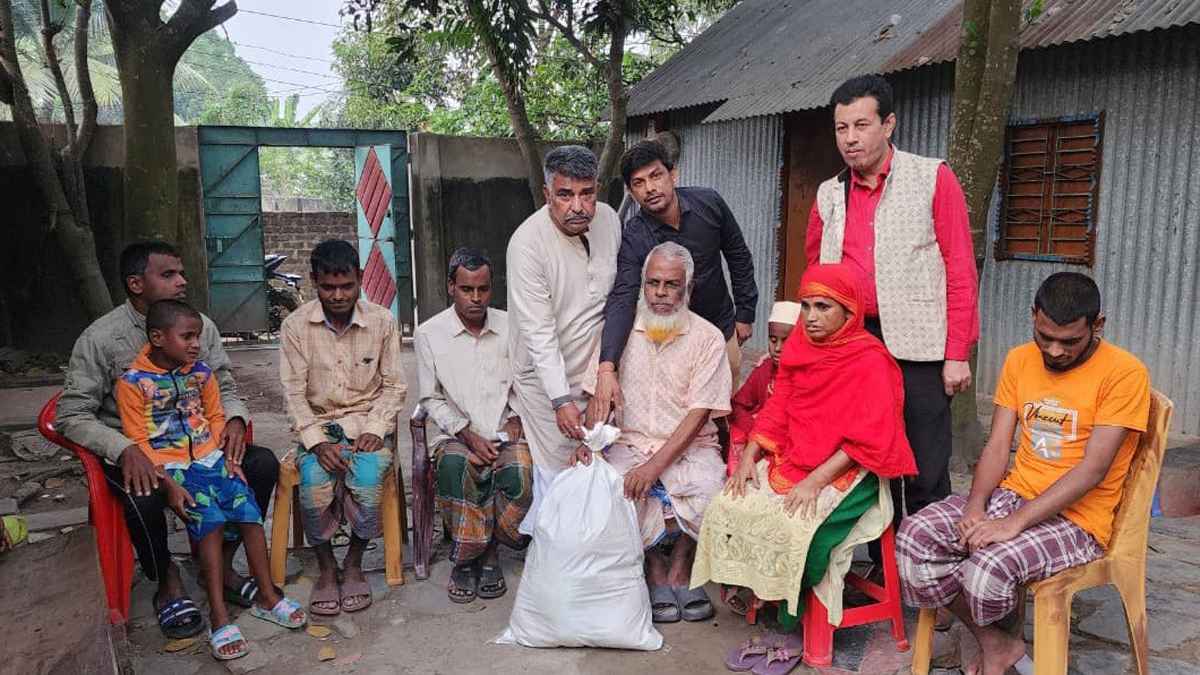 সেই অন্ধ হেলালের পরিবারের পাশে ফরহাদ মজহারের নির্দেশে ‘ভাব বৈঠকী’