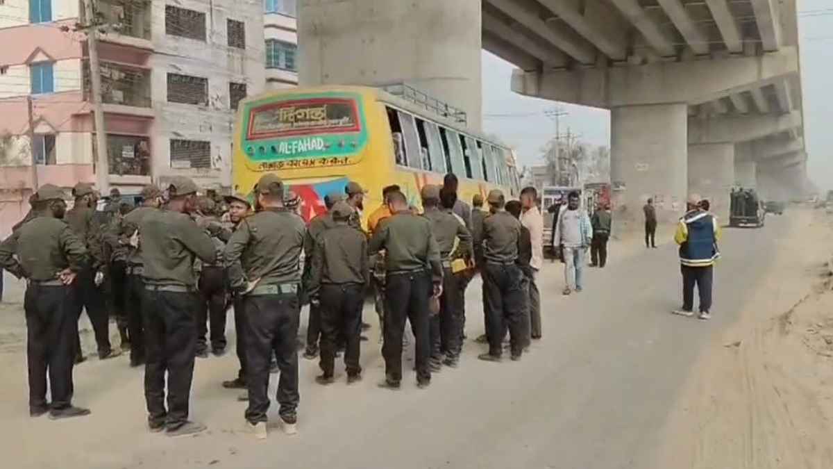 ব্রাহ্মণবাড়িয়ায় সড়ক দুর্ঘটনায় ১১ আনসার সদস্য আহত