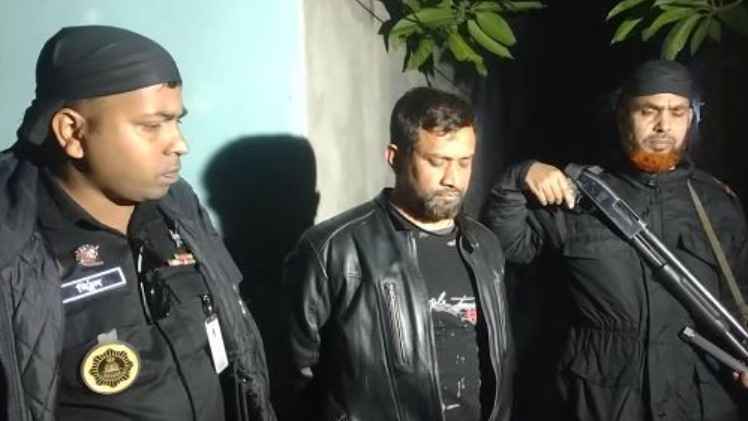 বগুড়ায় ৮ কোটি টাকার নকল ব্যান্ডরোল জব্দ,