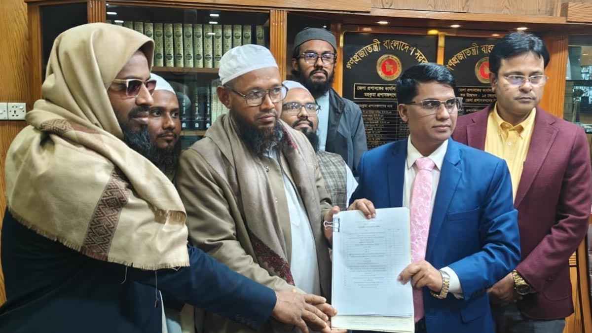 ব্রাহ্মণবাড়িয়া-৩-আসনে মনোনয়নপত্র জমা দিলেন নিয়াজুল করিম