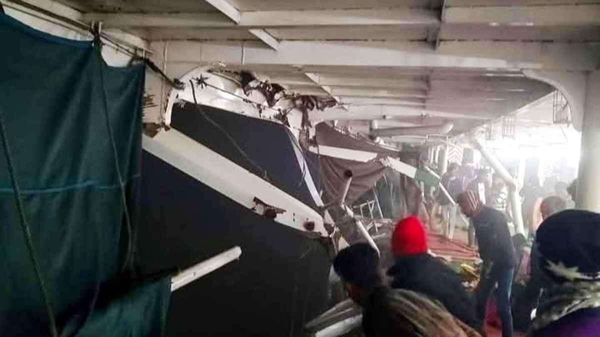 মেঘনায় লঞ্চ সংঘর্ষের ঘটনায় ১৮ জনের বিরুদ্ধে মামলা