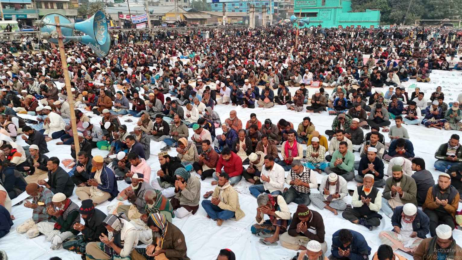 চুয়াডাঙ্গায় বেগম খালেদা জিয়ার সুস্থতা কামনায় হাজারও মানুষের দোয়া