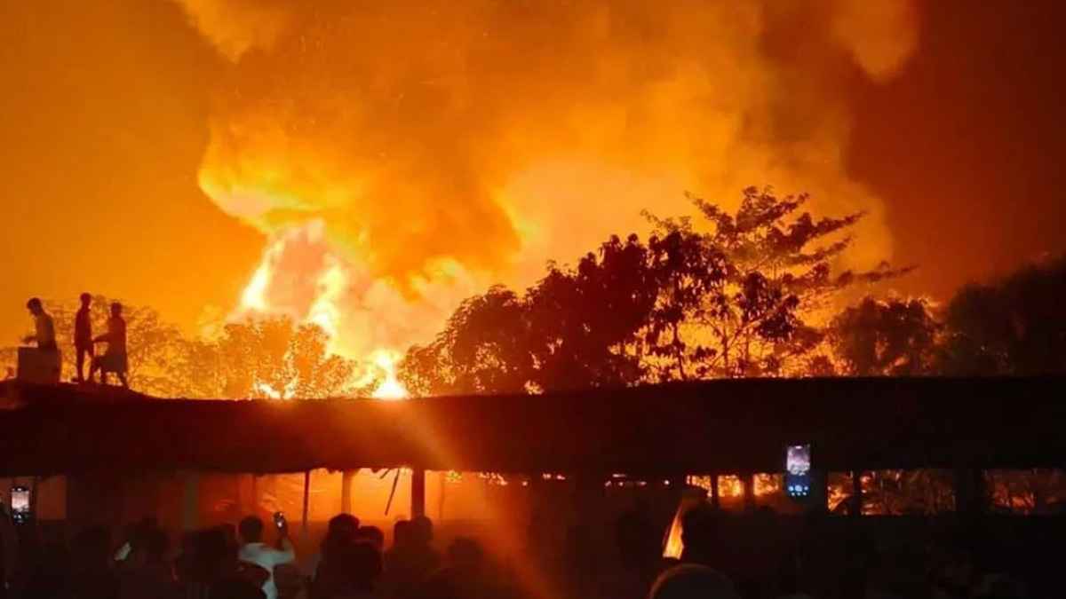 কক্সবাজারে রোহিঙ্গা ক্যাম্পে ভয়াবহ অগ্নিকাণ্ড