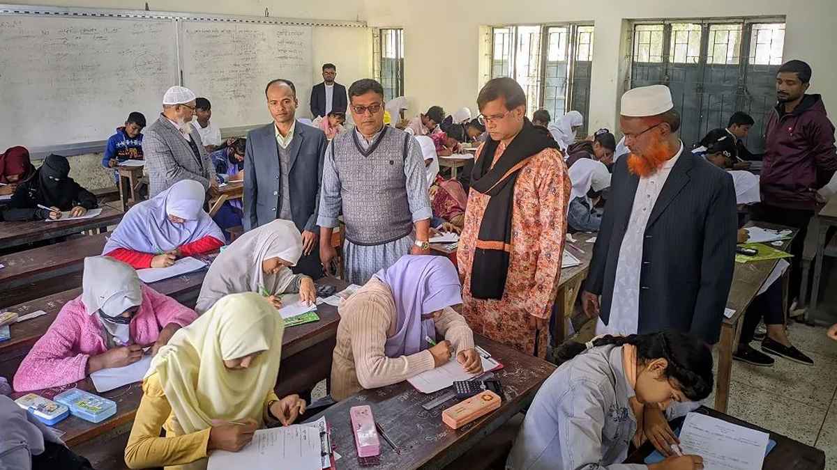 ধামইরহাটে মজিবুর রহমান মেমোরিয়াল ফাউন্ডেশনের বৃত্তি পরীক্ষা অনুষ্ঠিত