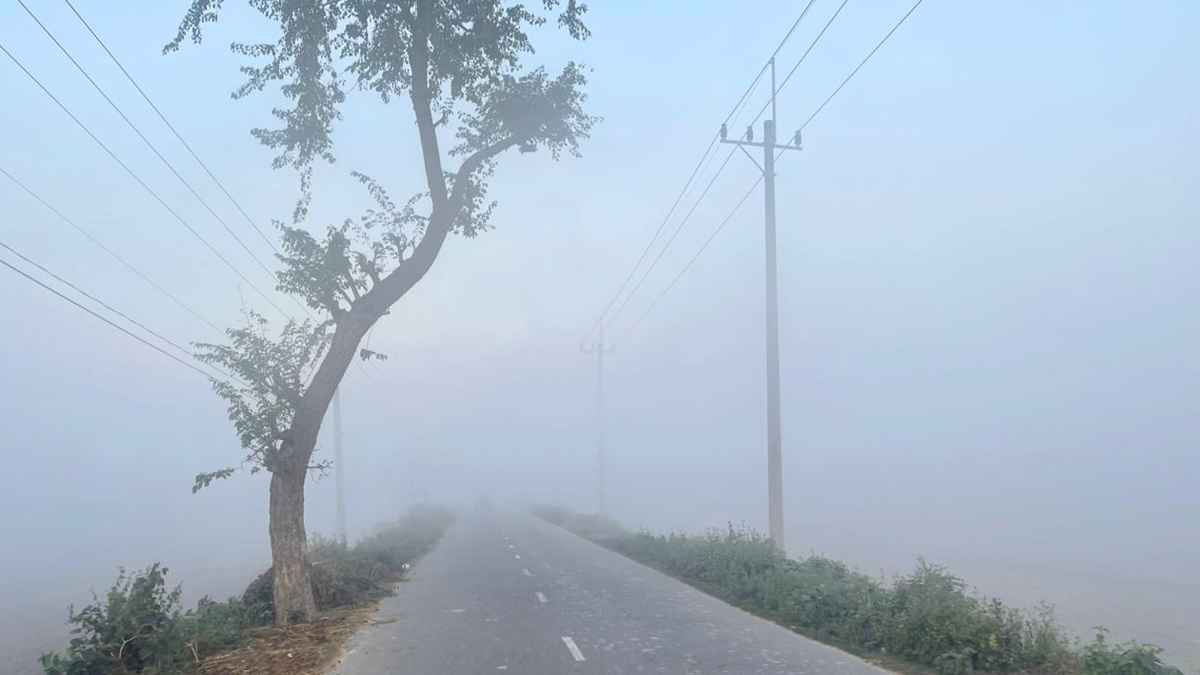 শীতে বিপর্যস্ত জনজীবন, দুর্ভোগে নিম্নআয়ের মানুষ