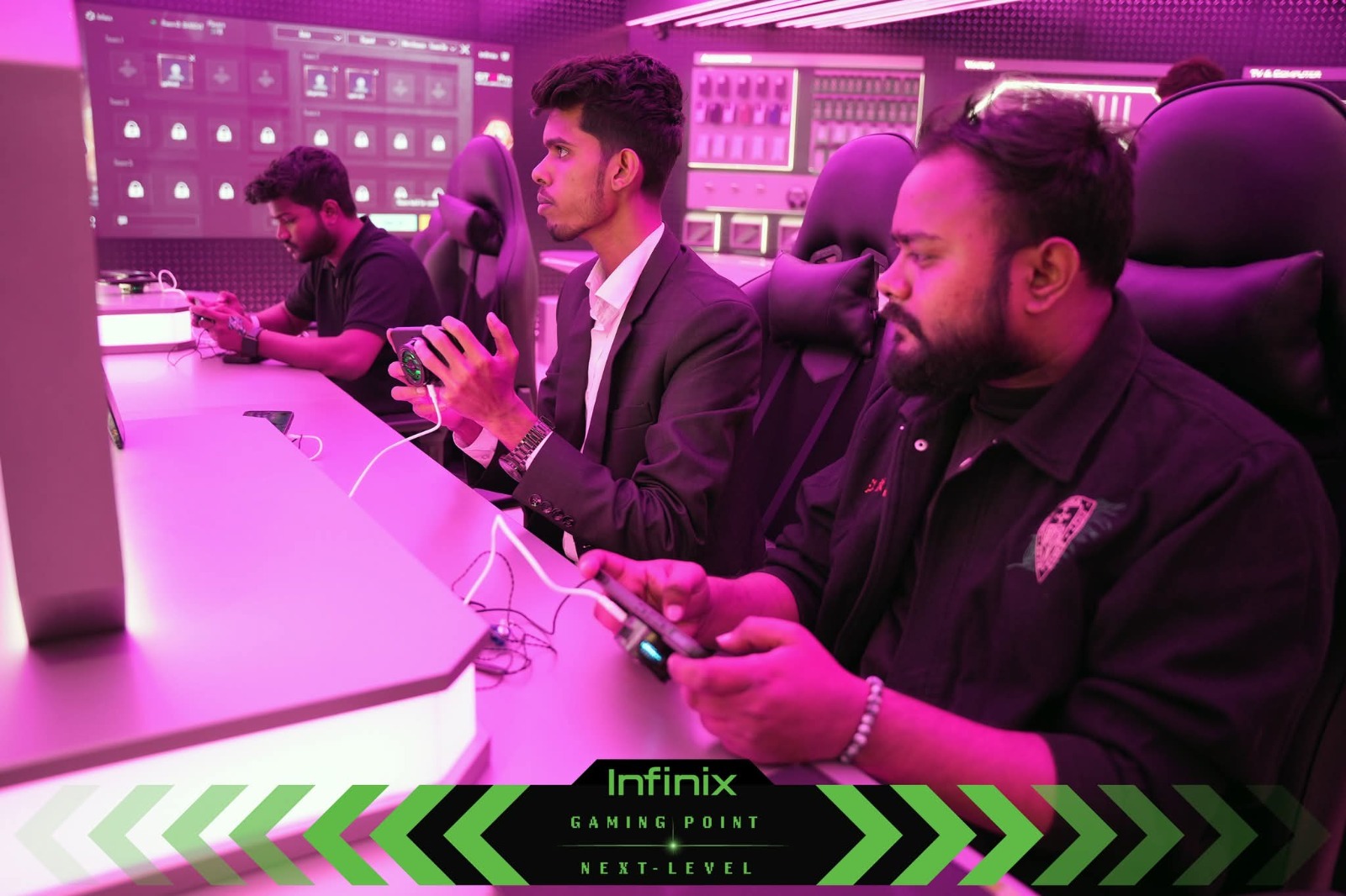 e4b28afc-5574-4e79-98da-90de6a8465fa e4b28afc-5574-4e79-98da-90de6a8465fa