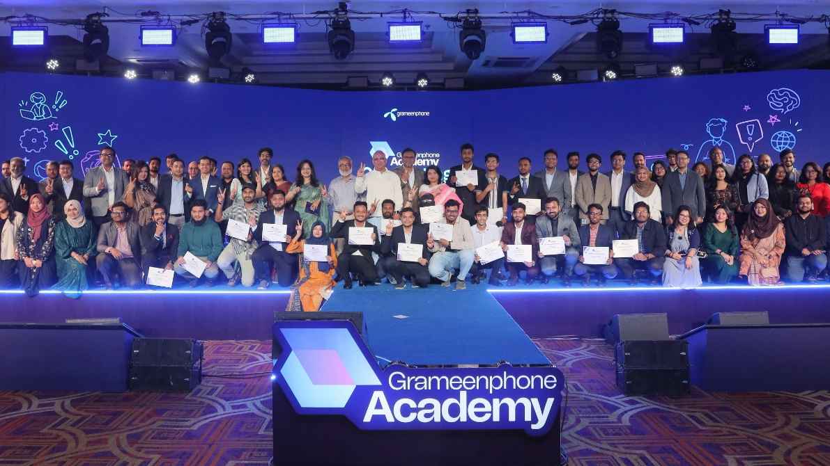 ভবিষ্যতের বাংলাদেশ গড়তে তরুণদের ক্ষমতায়ন করছে গ্রামীণফোন একাডেমি
