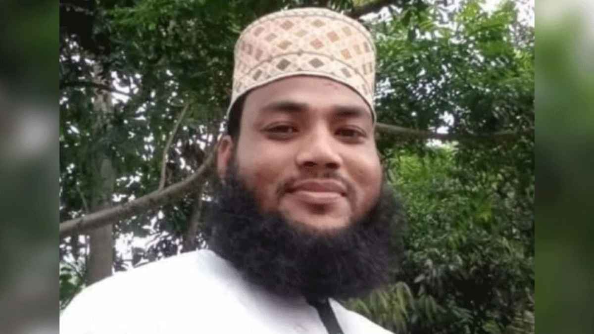 ওয়াজের মঞ্চে স্ট্রোক করে লুটিয়ে পড়েন বক্তা, হাসপাতালে মৃত্যু